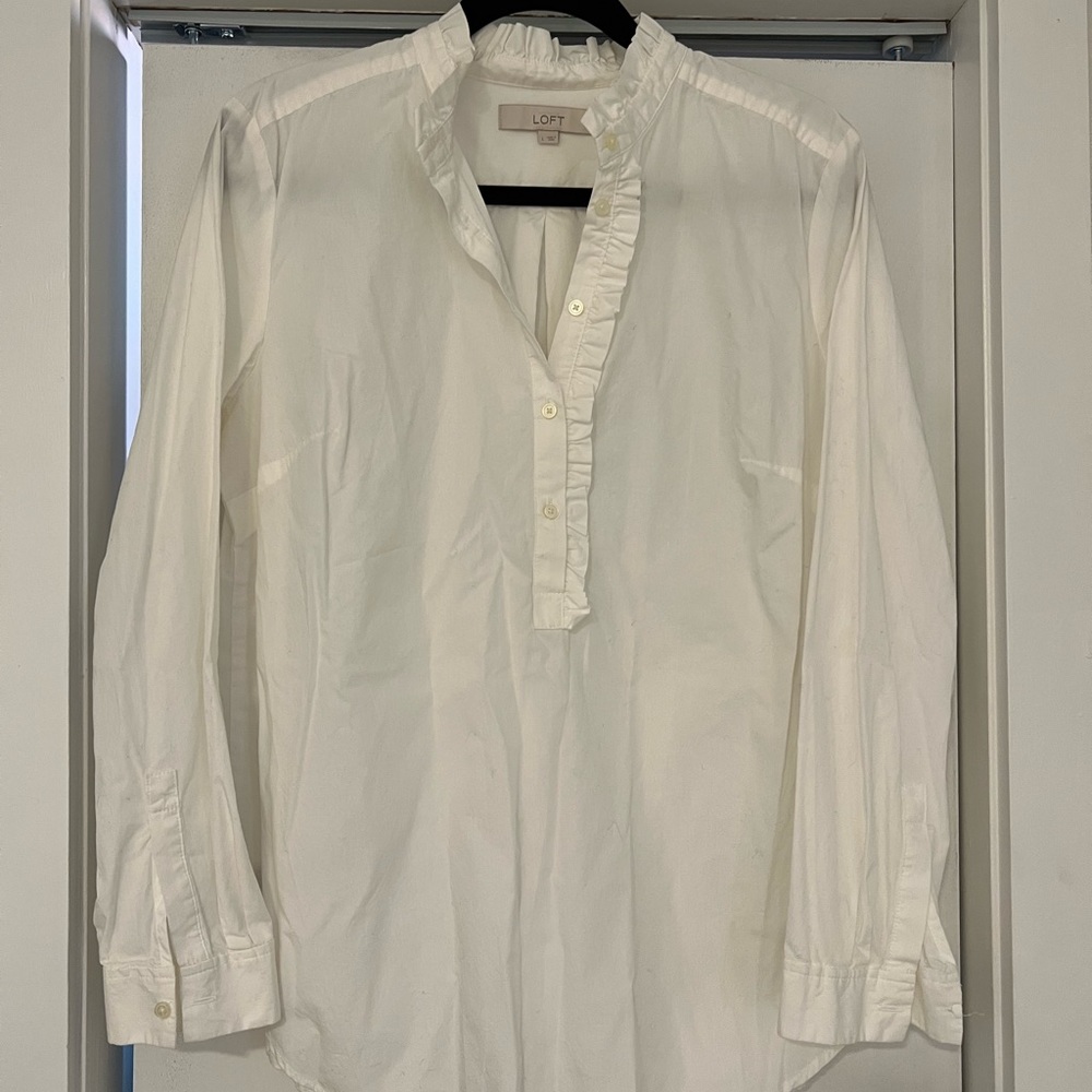Loft Women’s white tunic blouse size L